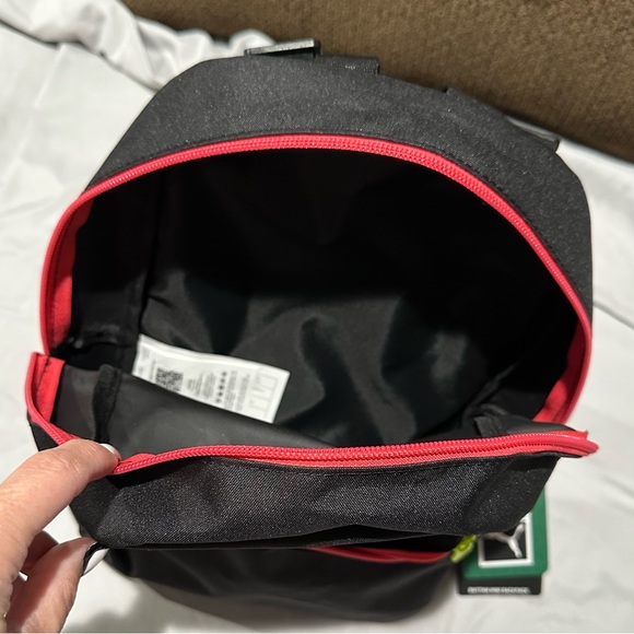 Puma mini backpack. Brand new with tags!! - Picture 4 of 6